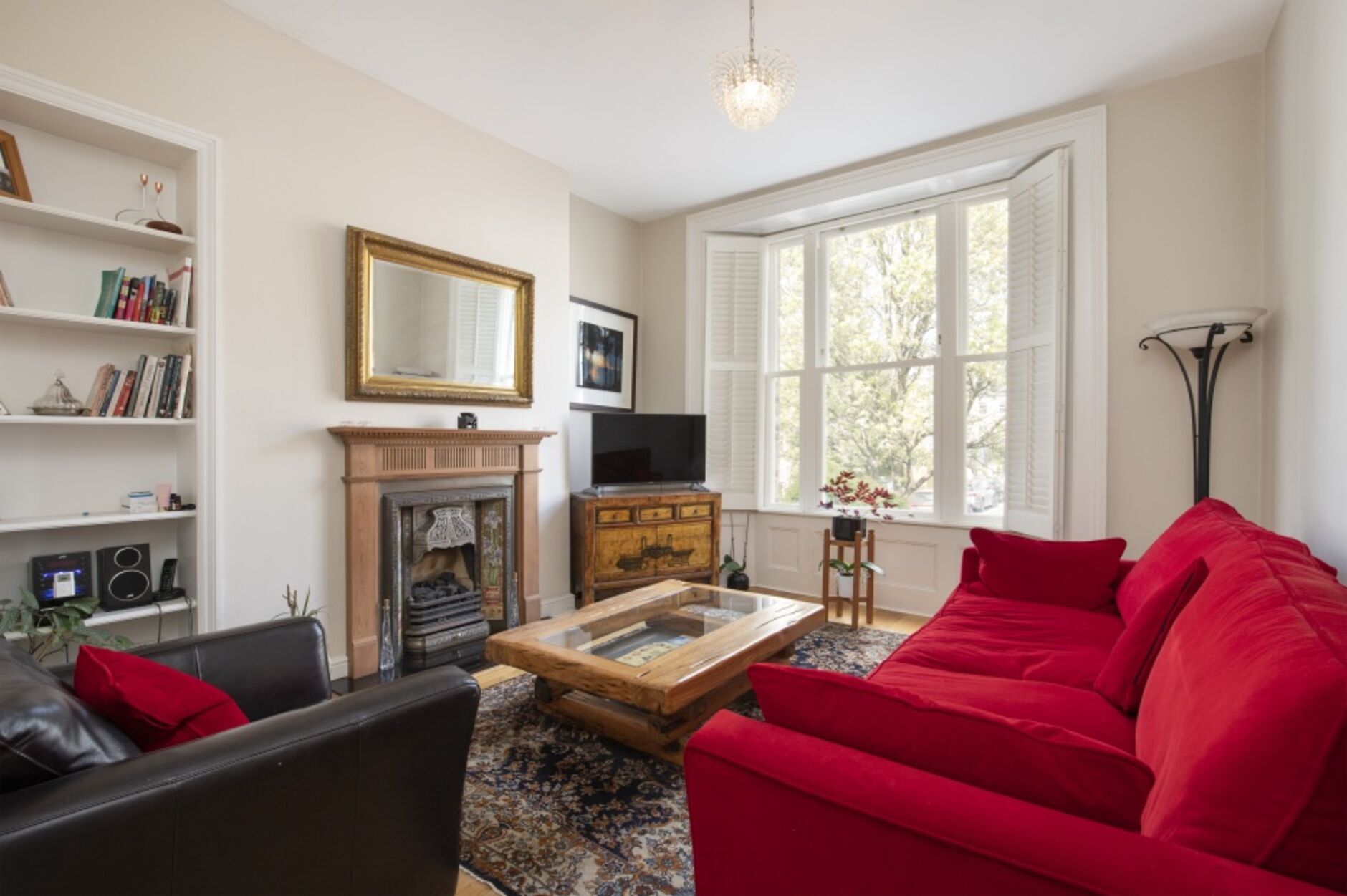 House Bassein Park Road in Greater London