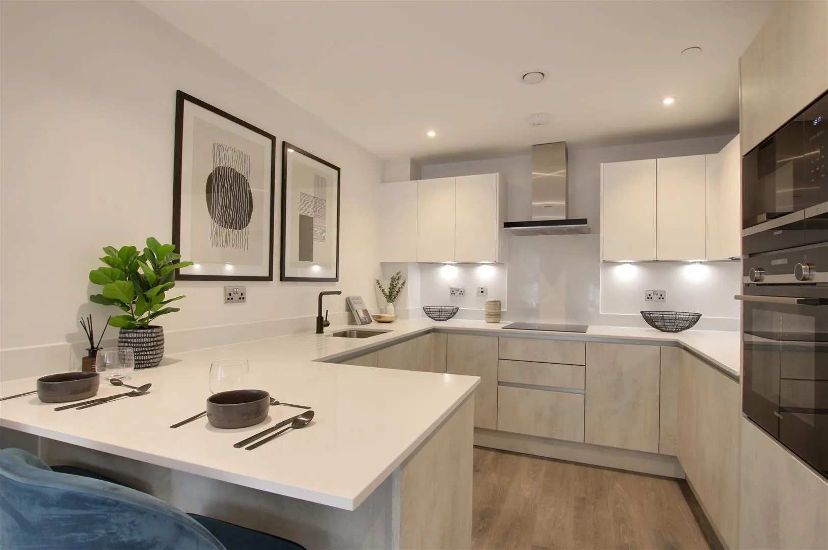 Flat Bircherley Green in East Hertfordshire