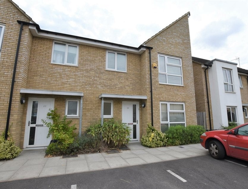 House Evergreen Drive in Greater London