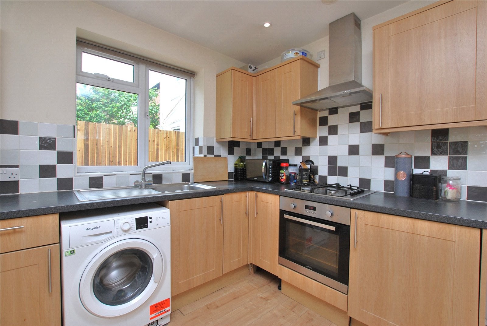 Flat Farnham Road in Guildford