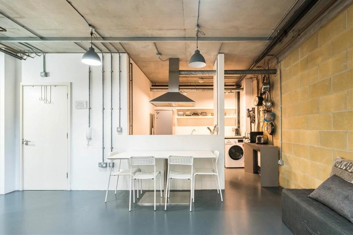 Flat New Inn Broadway in Greater London