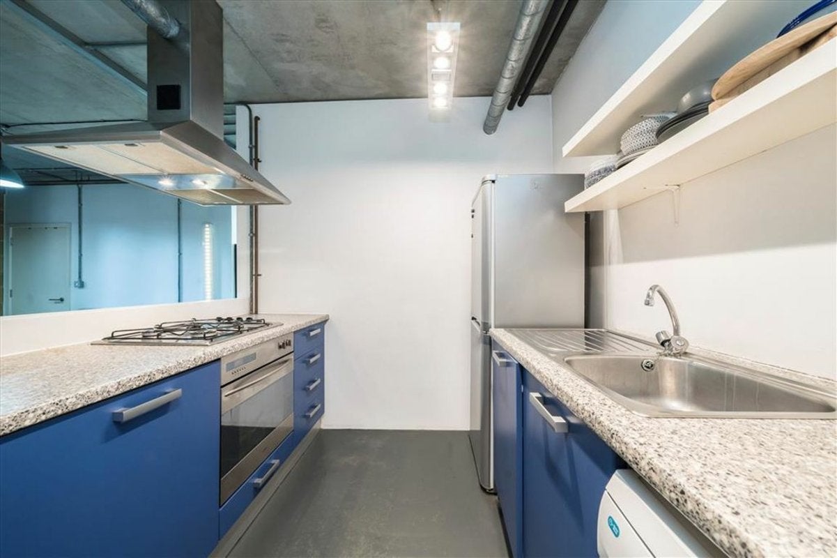 Flat New Inn Broadway in Greater London