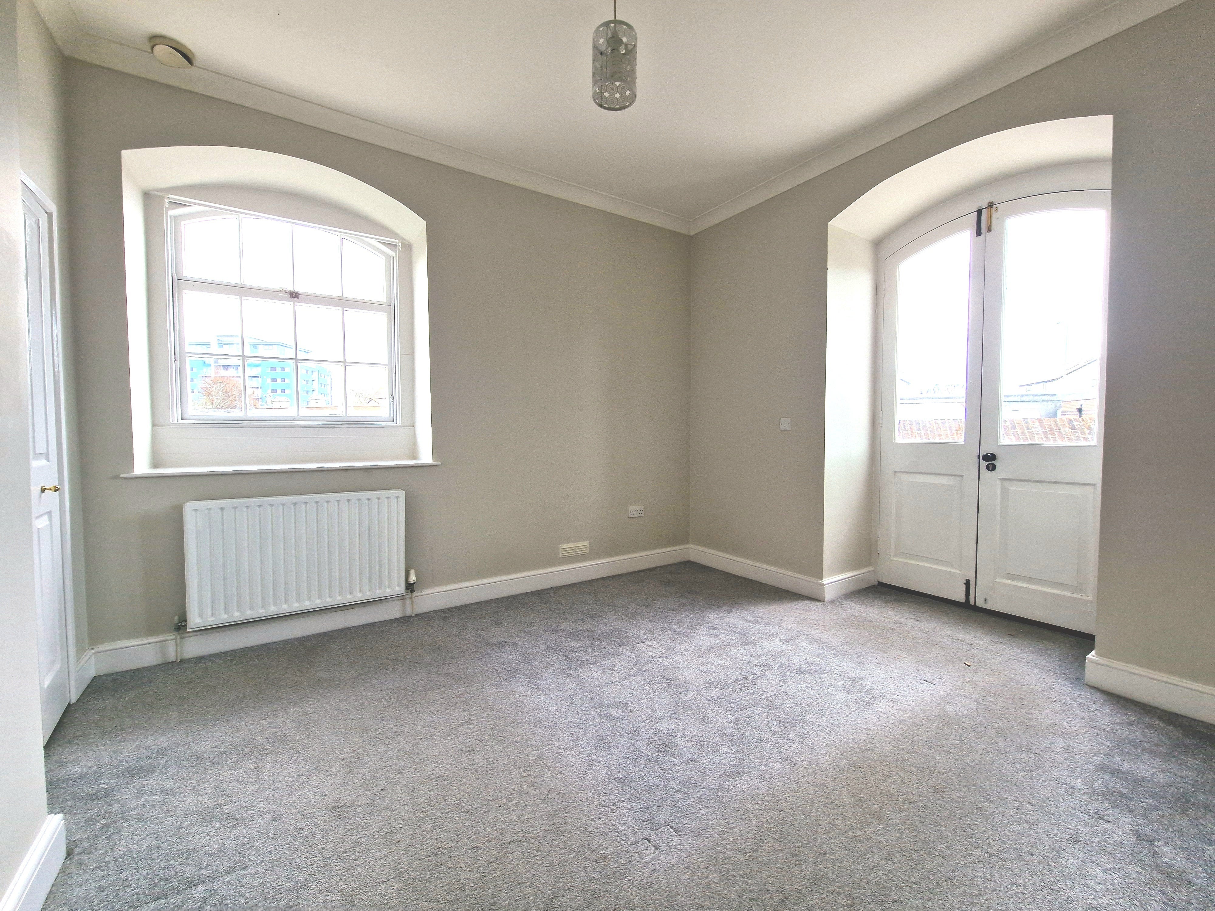 Flat Jupiter Court in Portsmouth