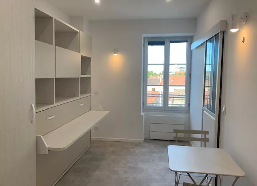 Appartement Avenue Feuchères à Nîmes