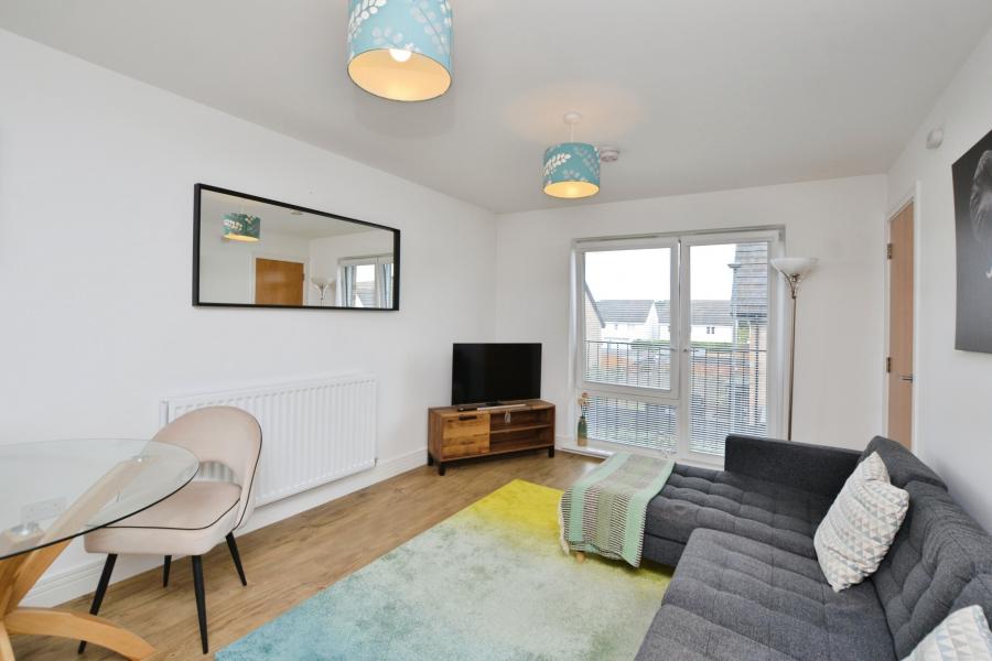 Flat Moubray Grove in City of Edinburgh