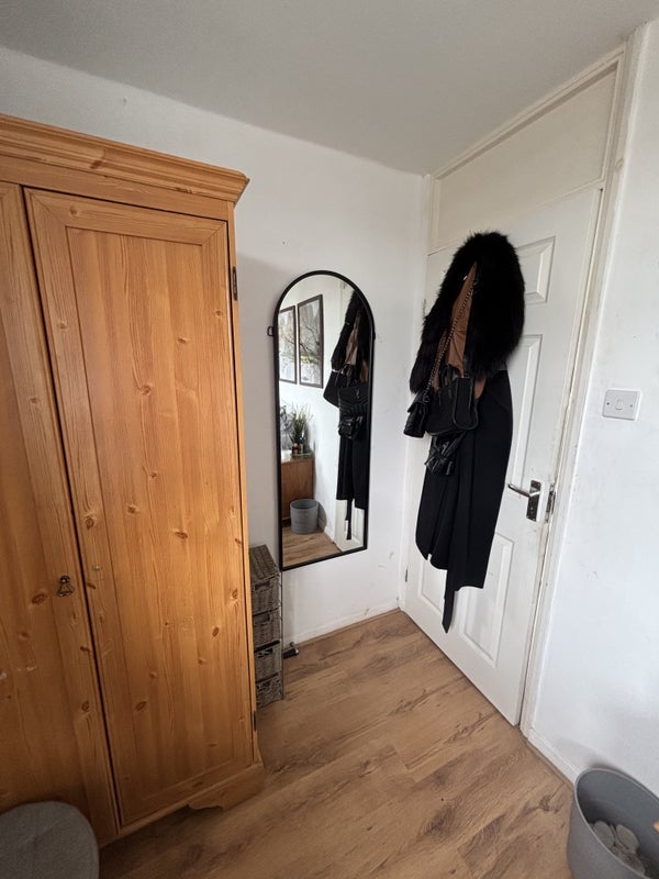 Room Aytoun Road in Greater London