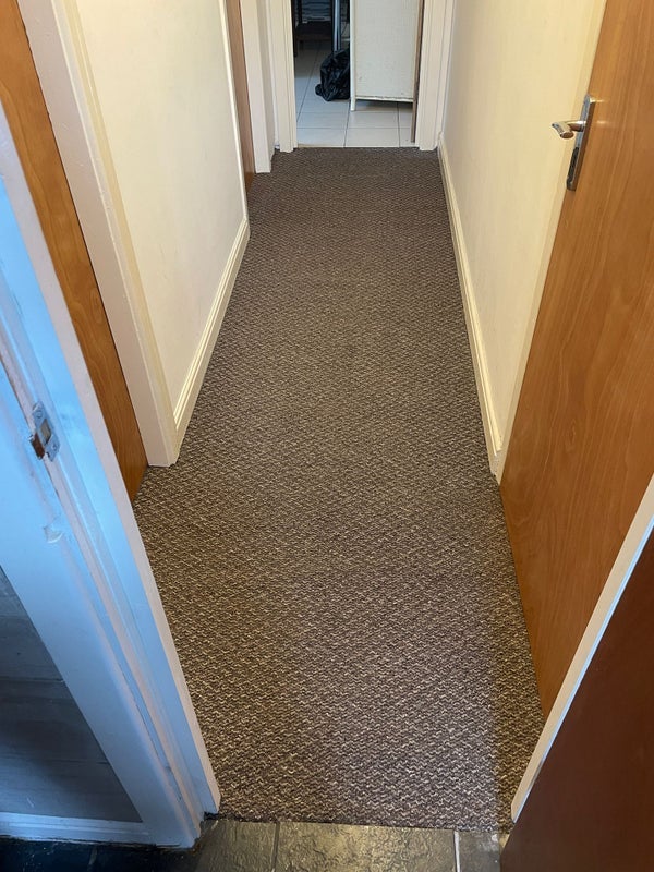 Flat Ayres Road in Manchester