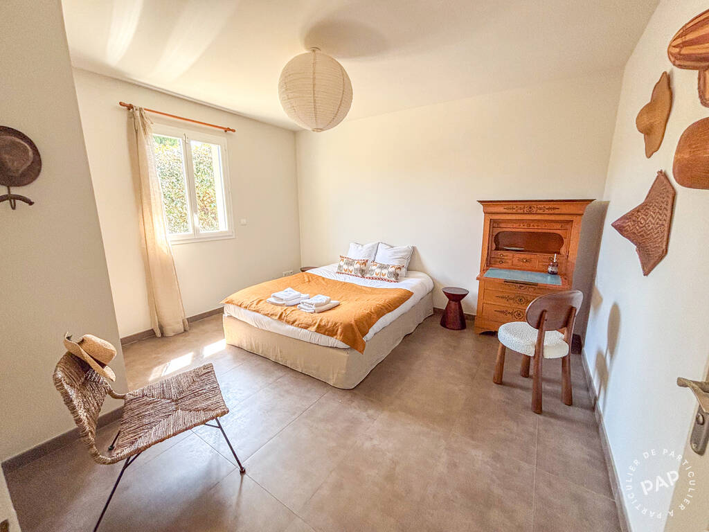Maison Place Olivier de Serres à Saint-Montan
