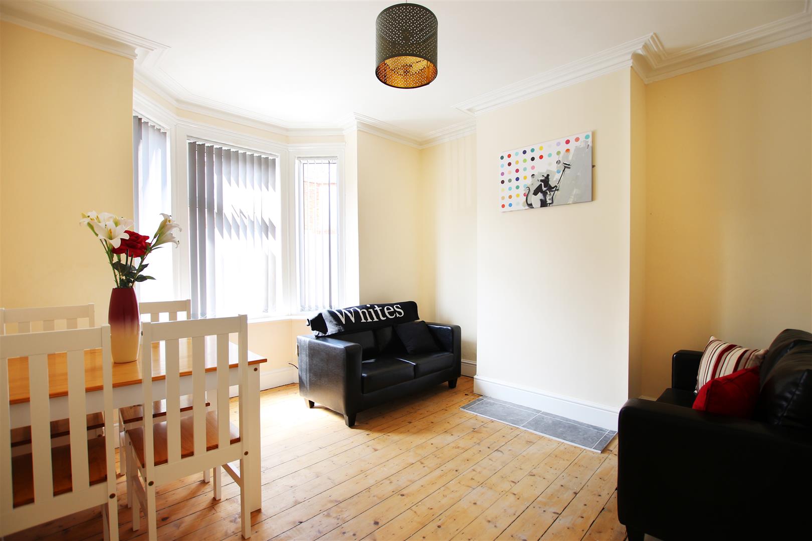 Room Whitworth Road in Northampton