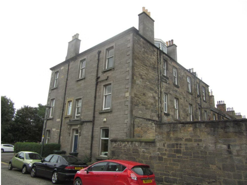 Room Rosslyn Crescent in City of Edinburgh