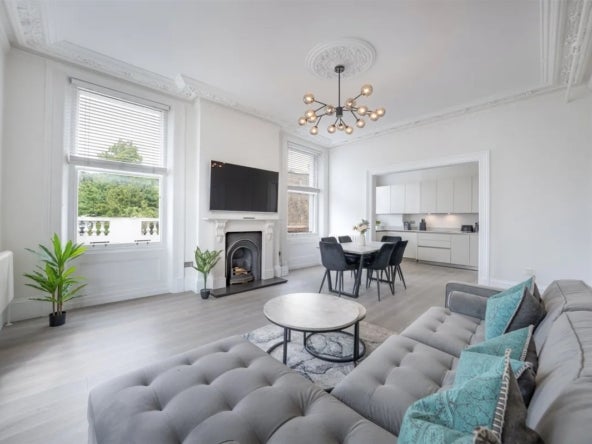 Flat Haverstock Hill in Greater London