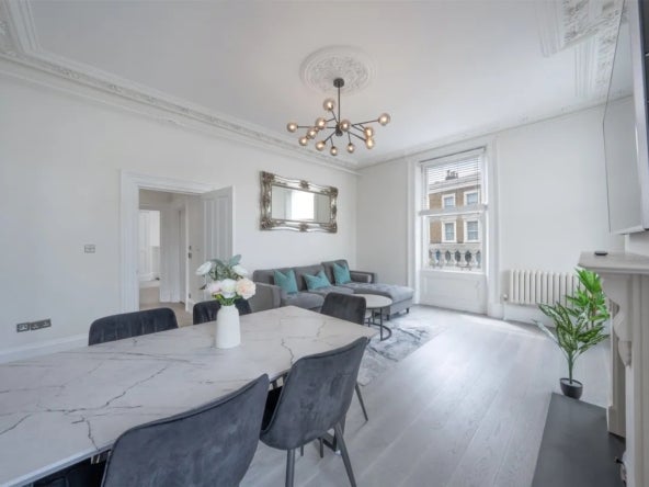 Flat Haverstock Hill in Greater London