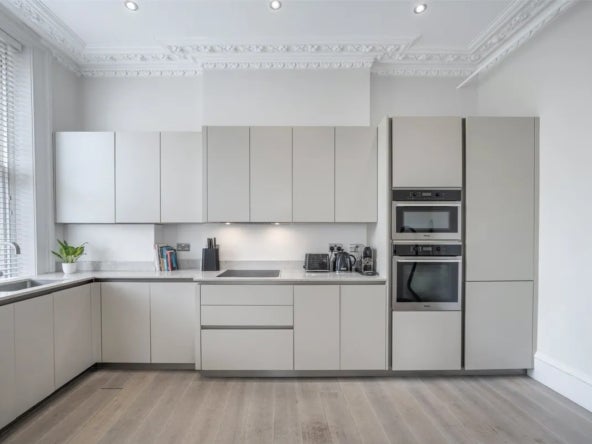 Flat Haverstock Hill in Greater London
