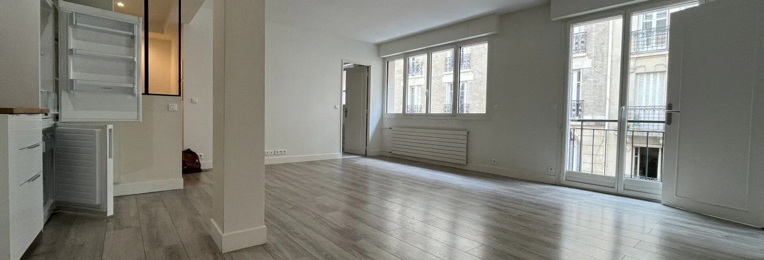 Flat Rue George Sand in Paris