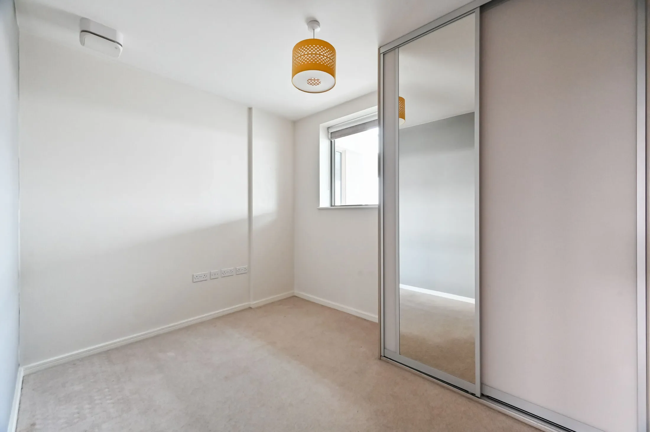 Flat Newham Way in Greater London