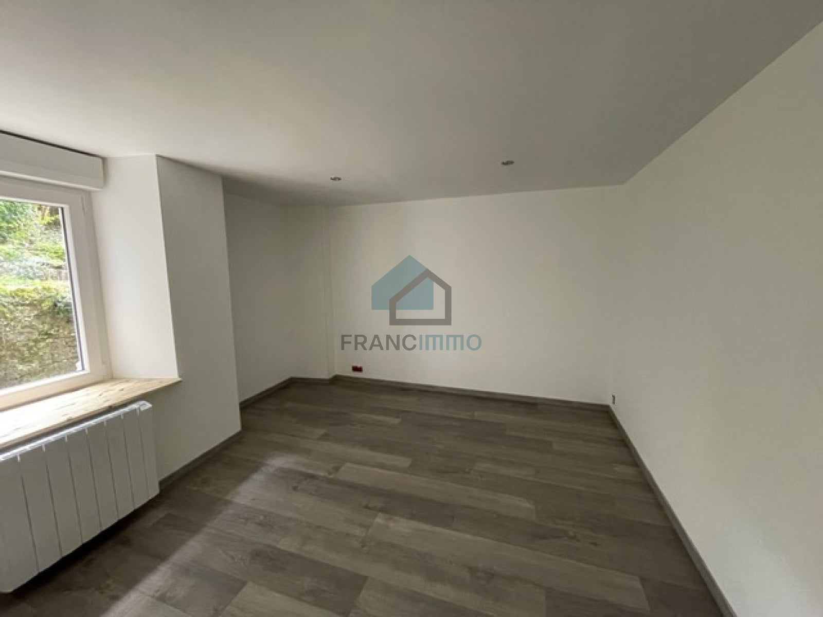 Flat Route de Chaux in Saint-Hippolyte