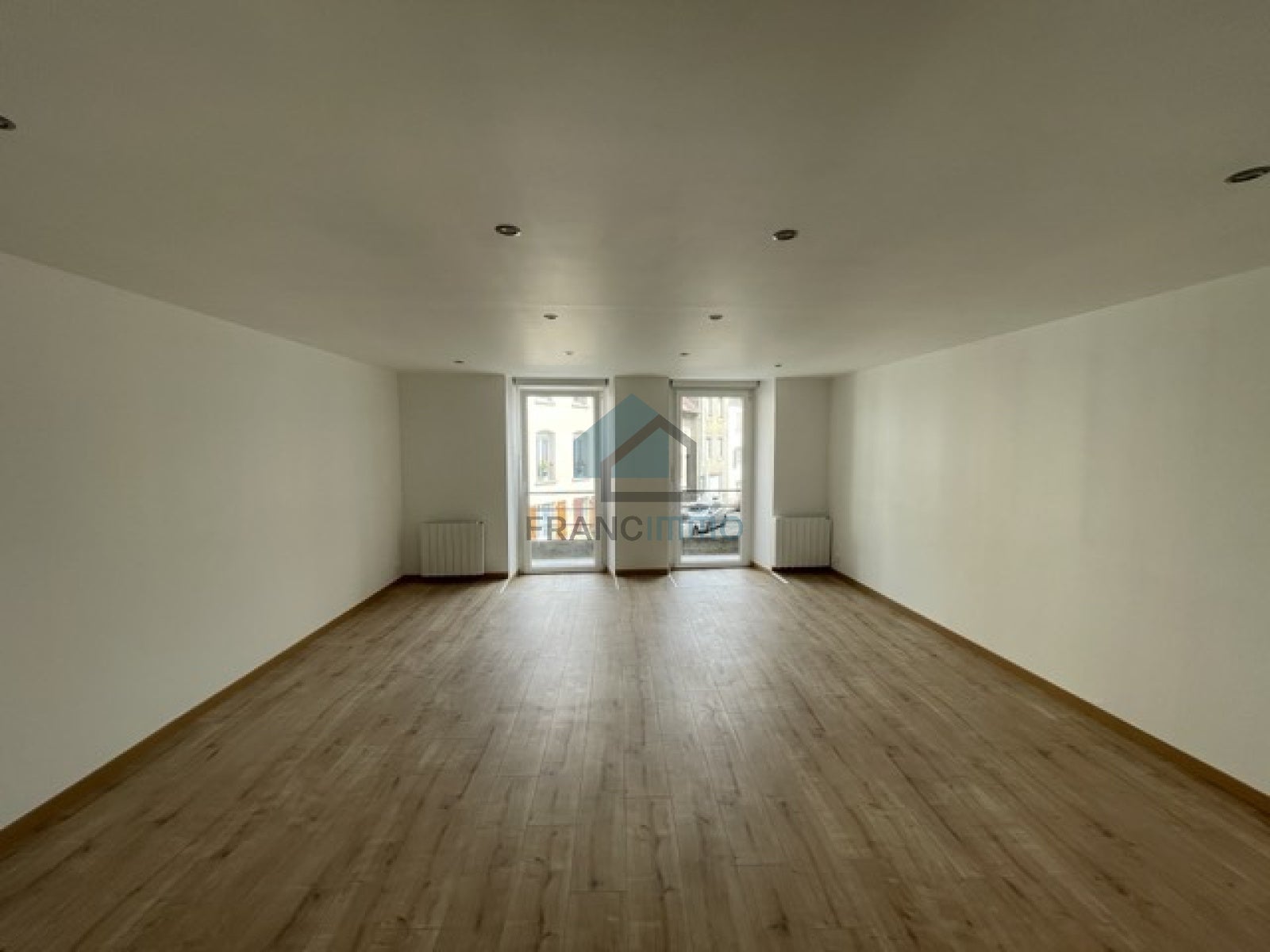 Flat Route de Chaux in Saint-Hippolyte