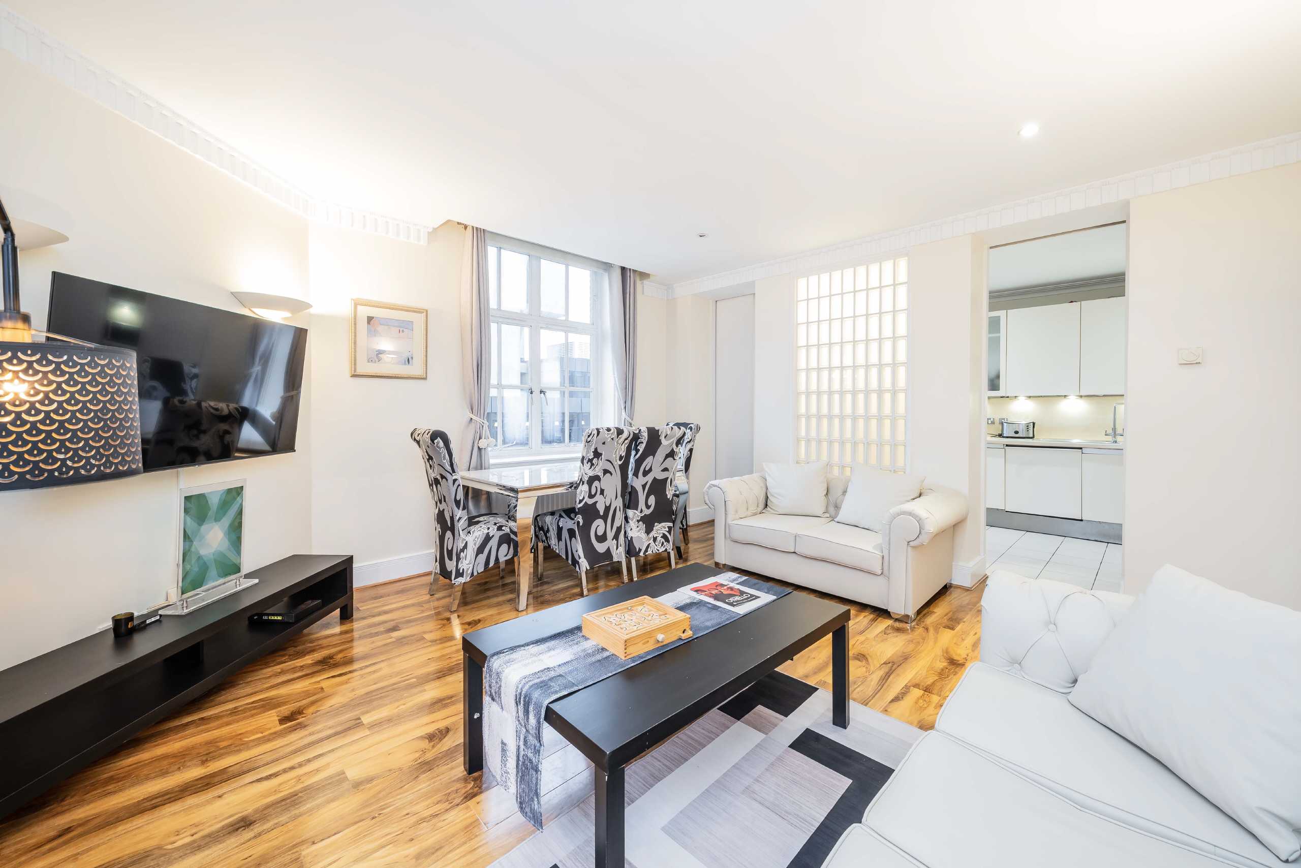 Flat Russell Square in Greater London