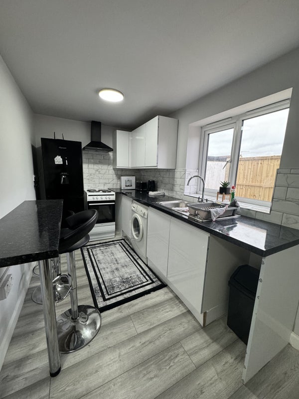 Room Grove Road in Poole