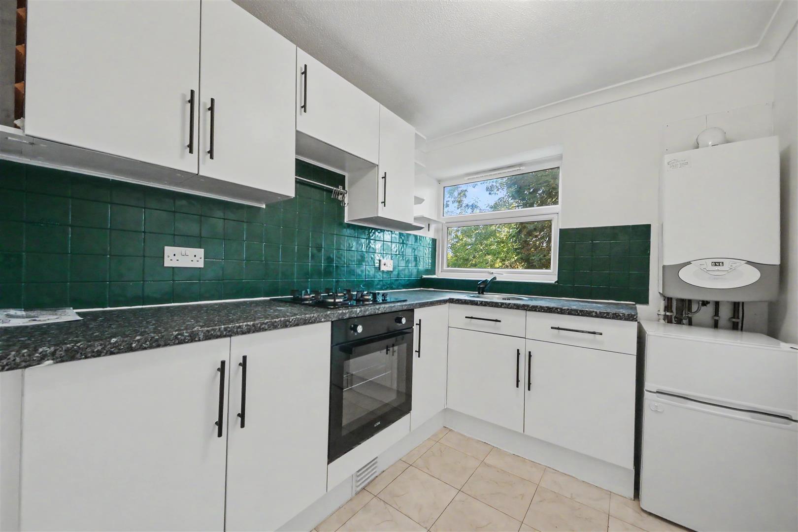 Flat Harris Lane in Hertsmere