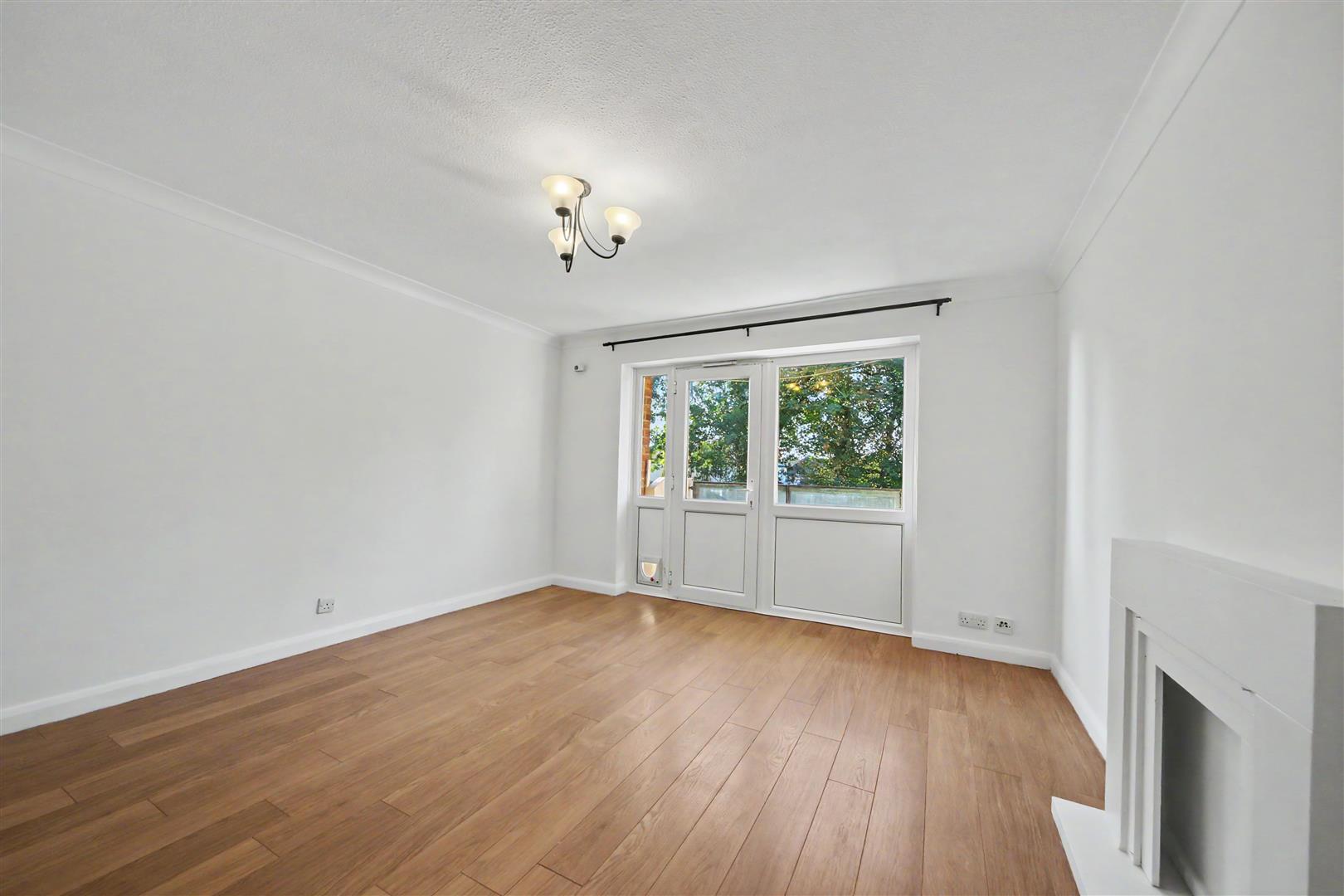 Flat Harris Lane in Hertsmere