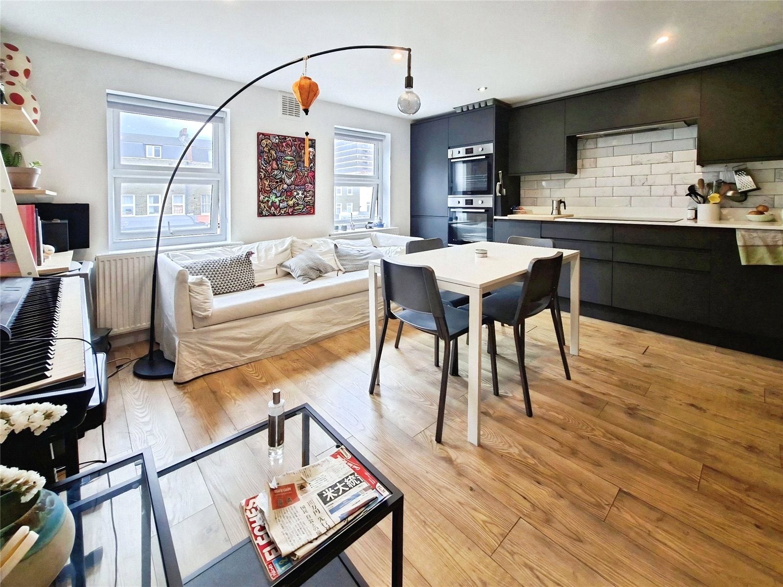 Flat Wyndham Road in Greater London