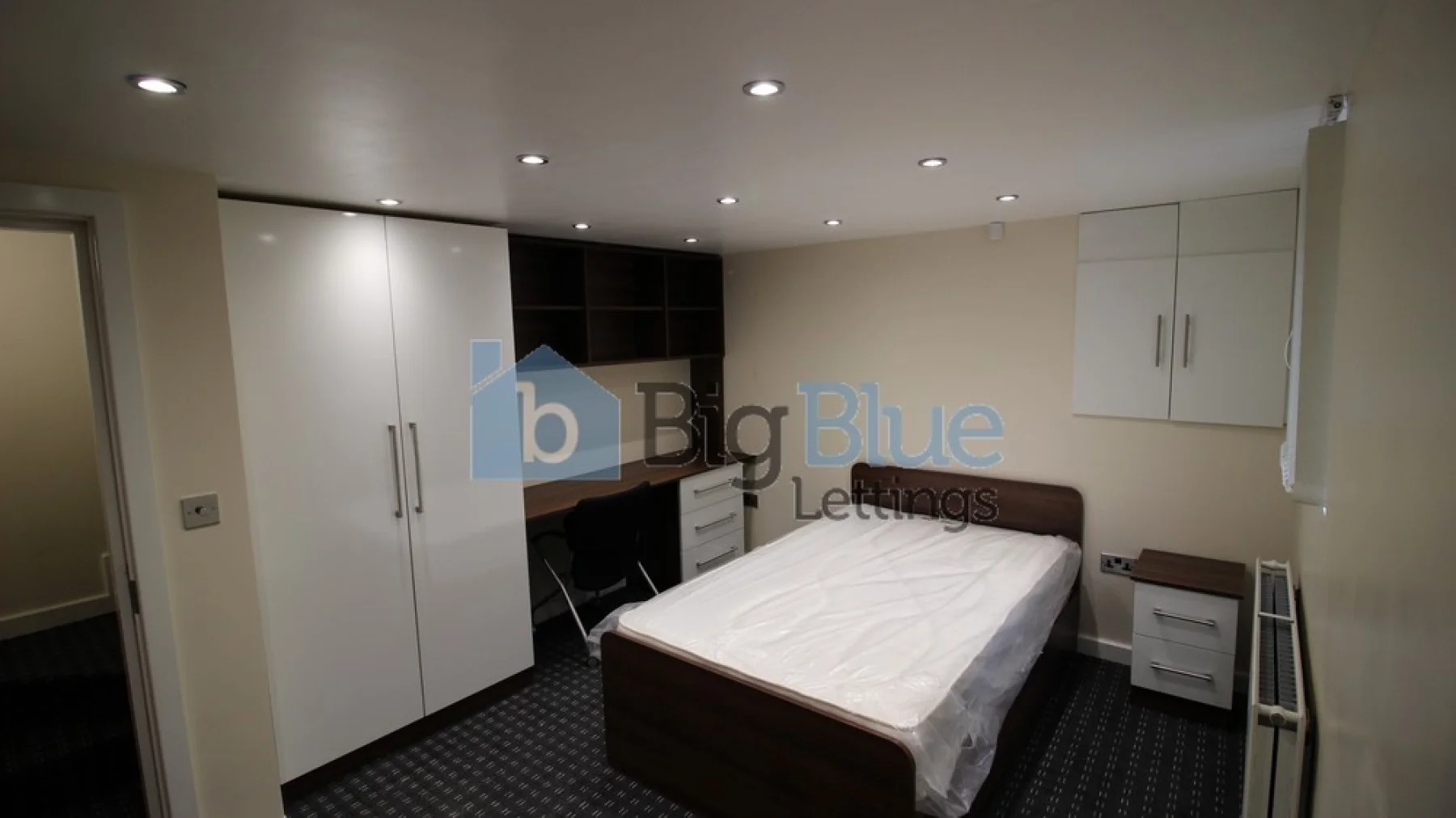 Flat Back Hessle Mount in Leeds