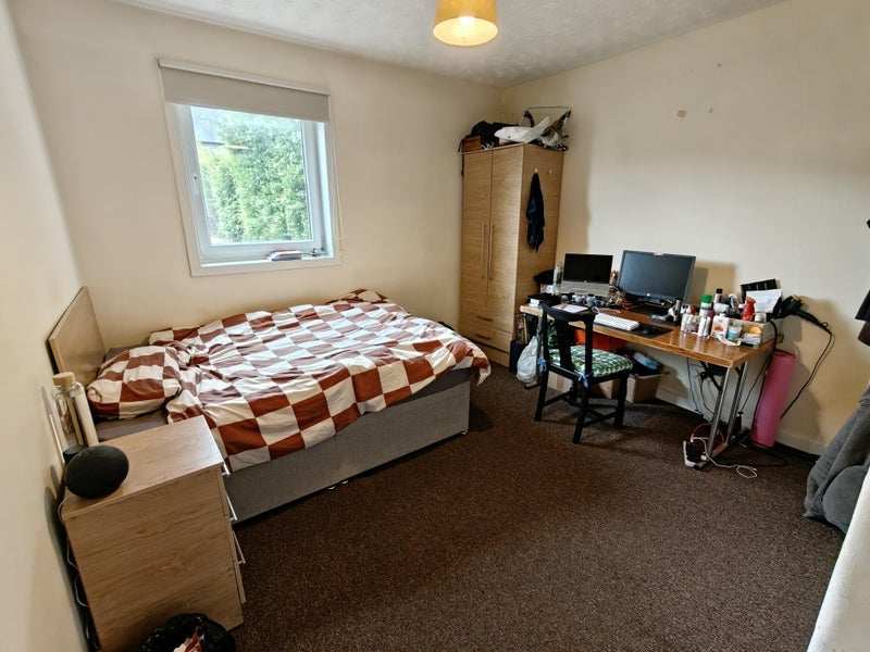 Room Broomhouse Street South in City of Edinburgh