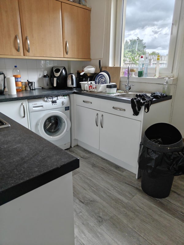 Room Broomhouse Street South in City of Edinburgh