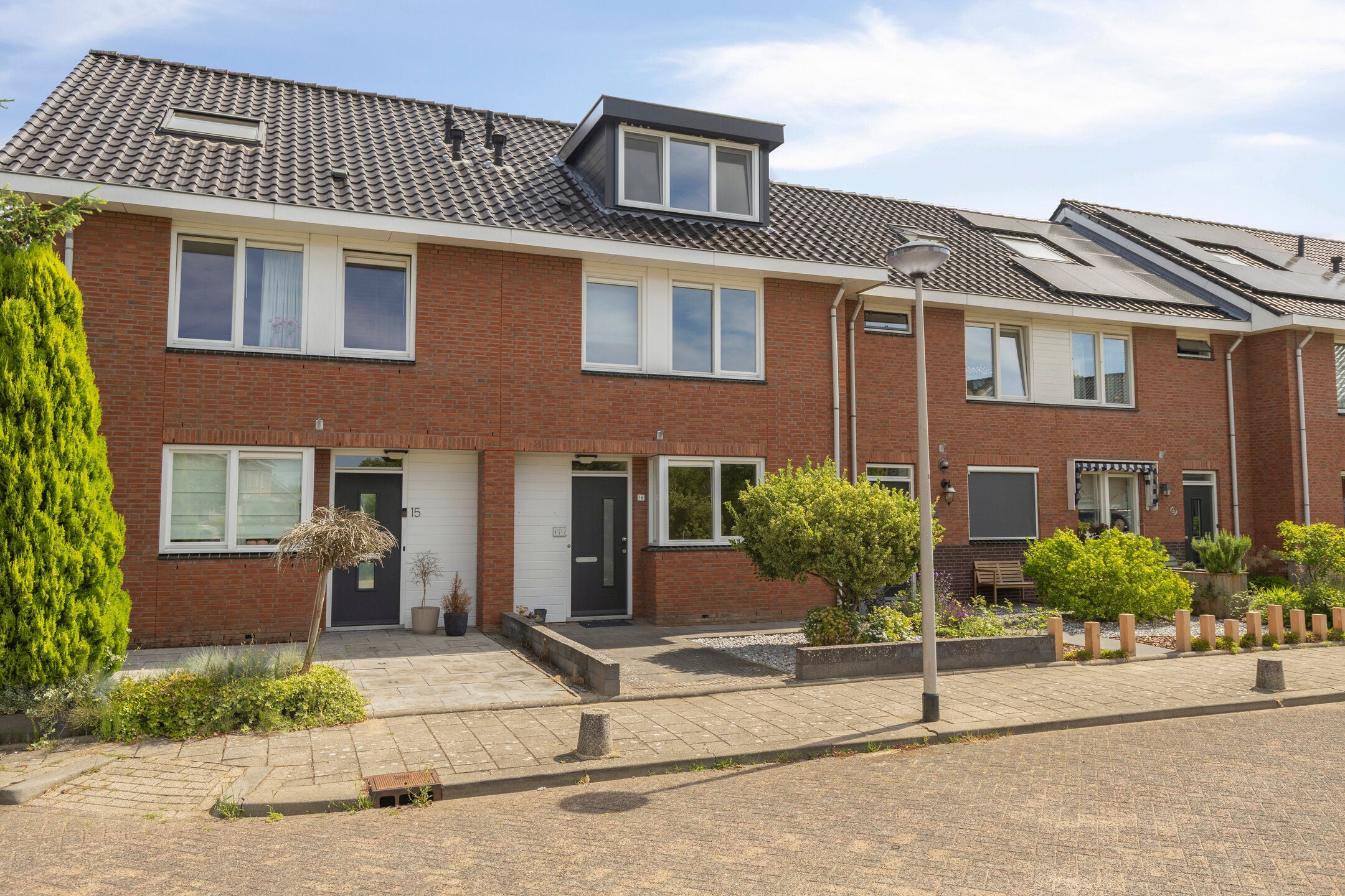 Huis Ambachtshof 16 in Ridderkerk