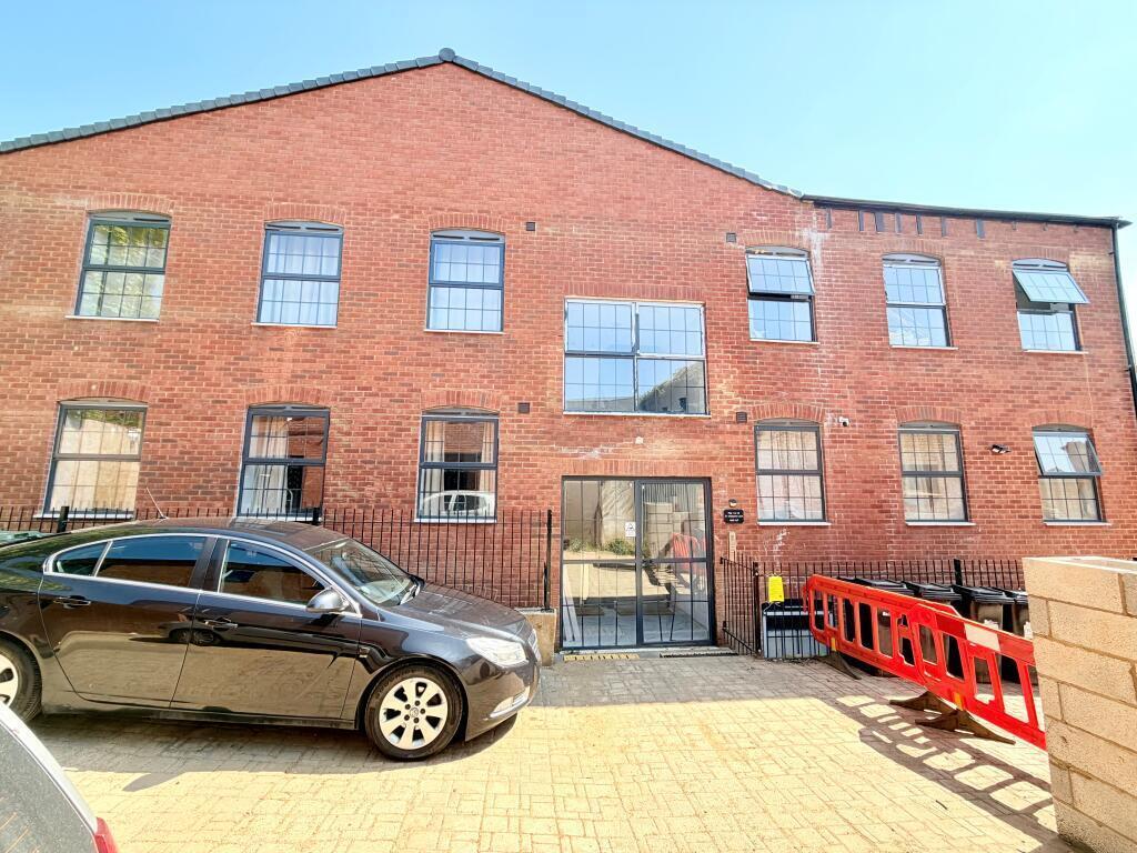 Flat Cambridge Street in Wellingborough