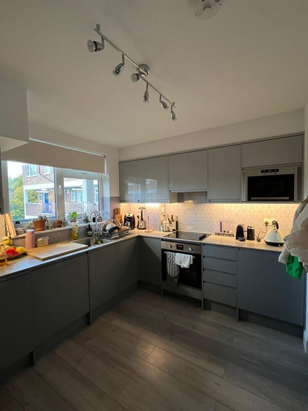 Room Mandeville Street in Greater London