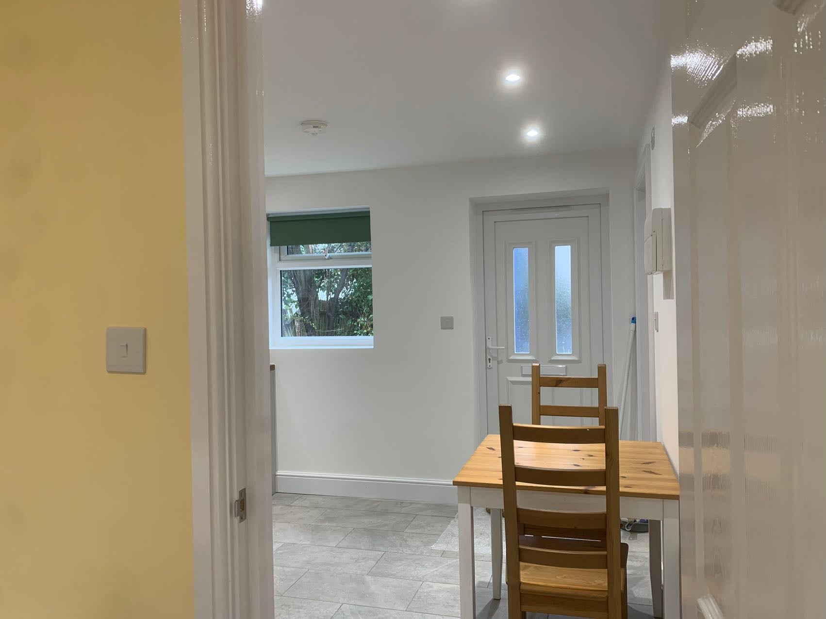 Flat Derwent Avenue in Greater London