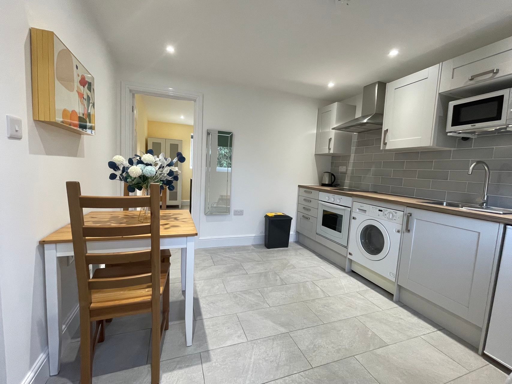 Flat Derwent Avenue in Greater London