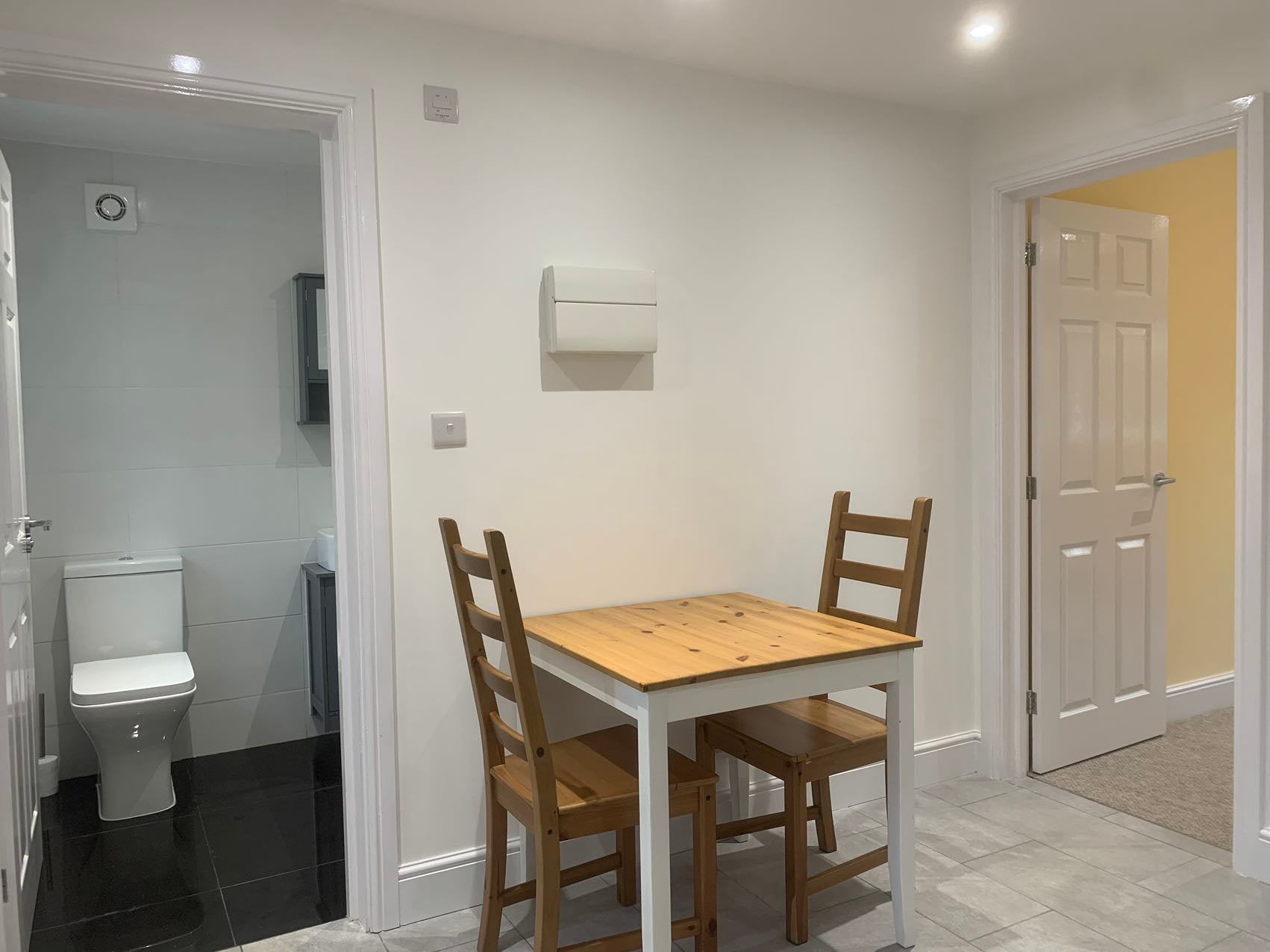 Flat Derwent Avenue in Greater London