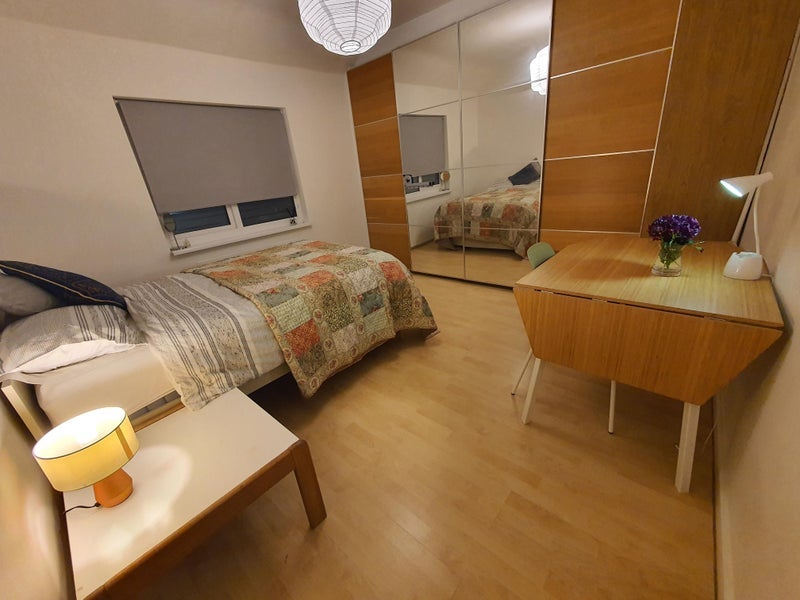 Room Winns Avenue in Greater London