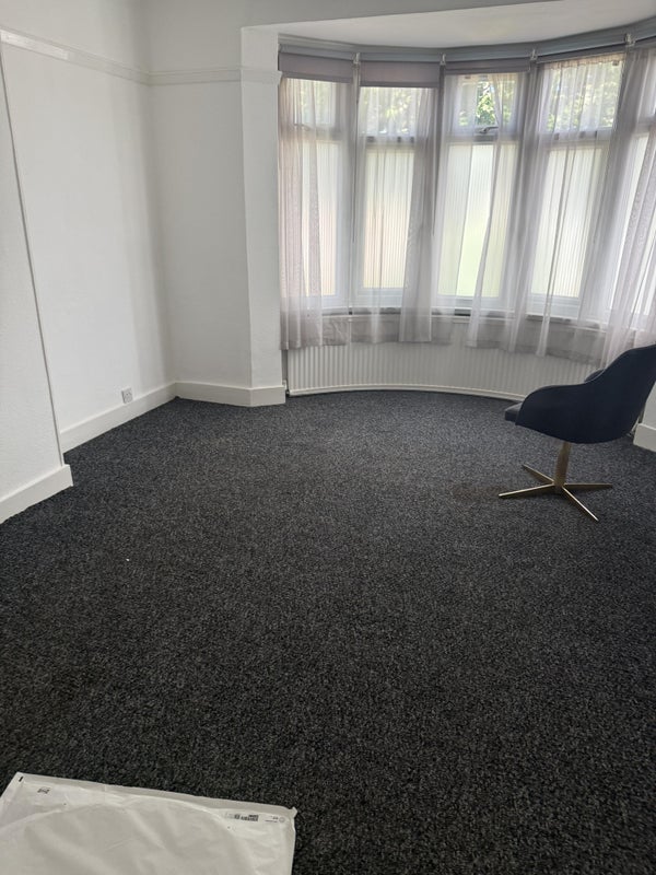 Room Sidcup Road in Greater London