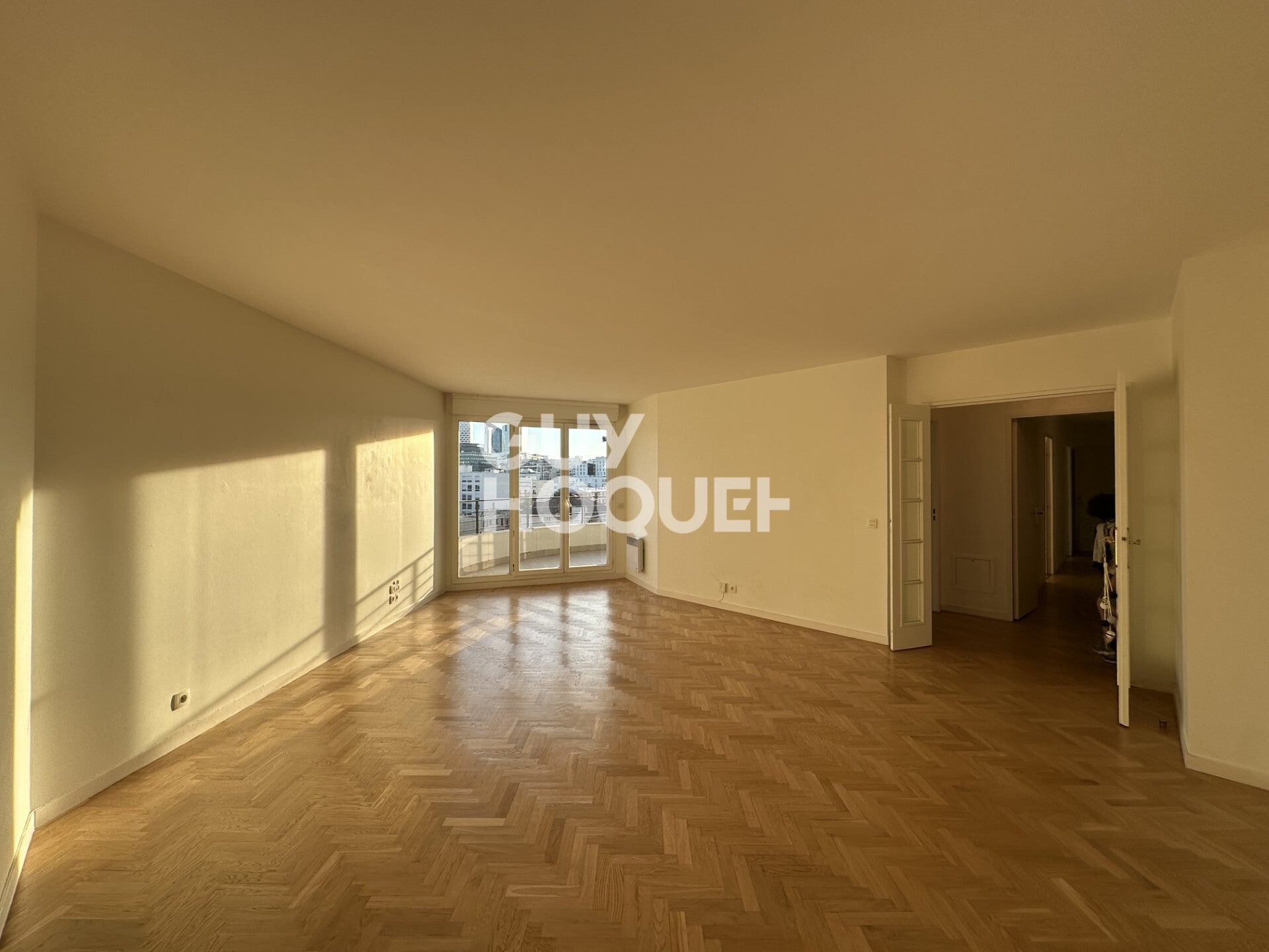 Flat Boulevard de la Mission Marchand in Courbevoie
