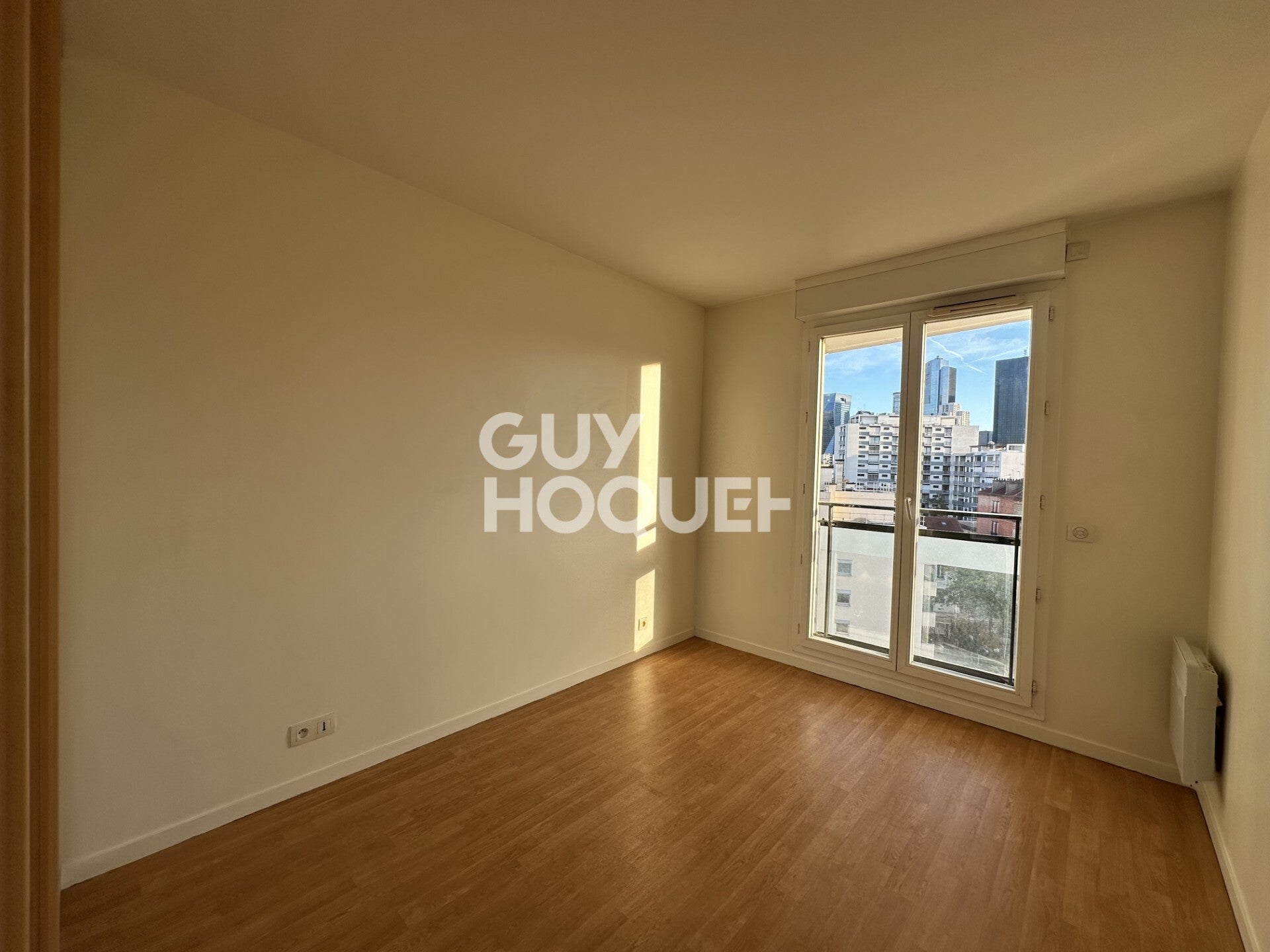 Flat Boulevard de la Mission Marchand in Courbevoie