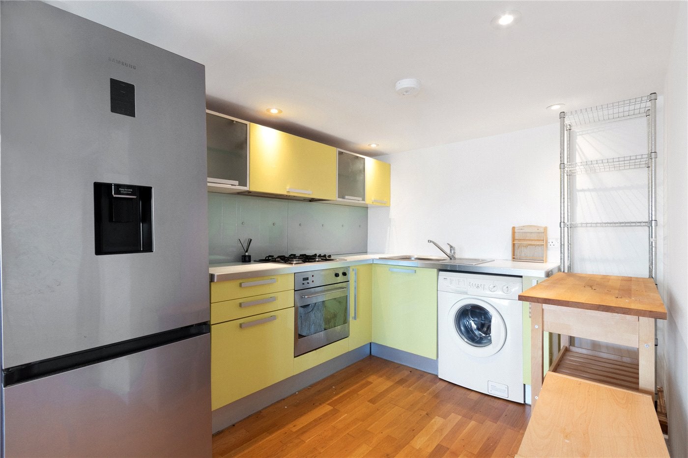 Flat Gatton Road in Greater London