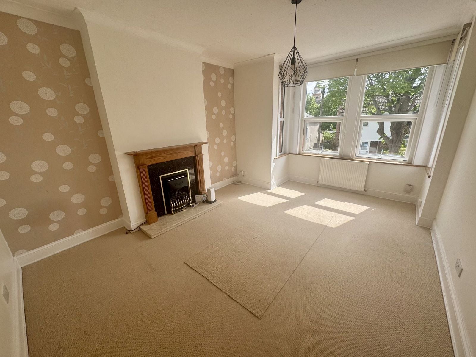 Flat Alma Road in Greater London