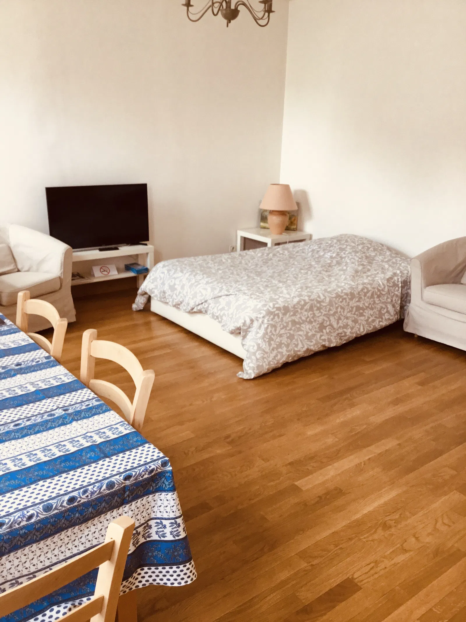 Room Place Saint-Pierre in Senlis