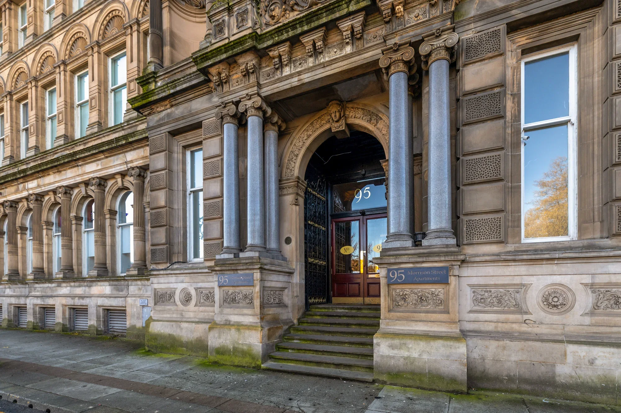 Flat Morrison Street in Glasgow