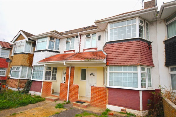 House Warner Close in London