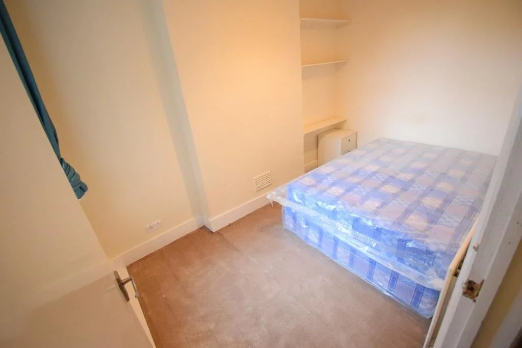 Flat Stainton Road in Greater London