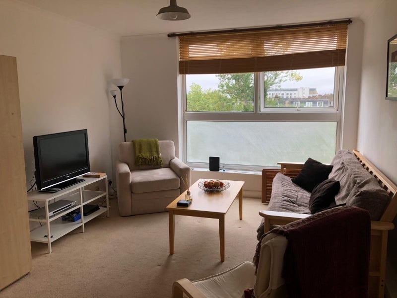 Flat Langham Gardens in Greater London