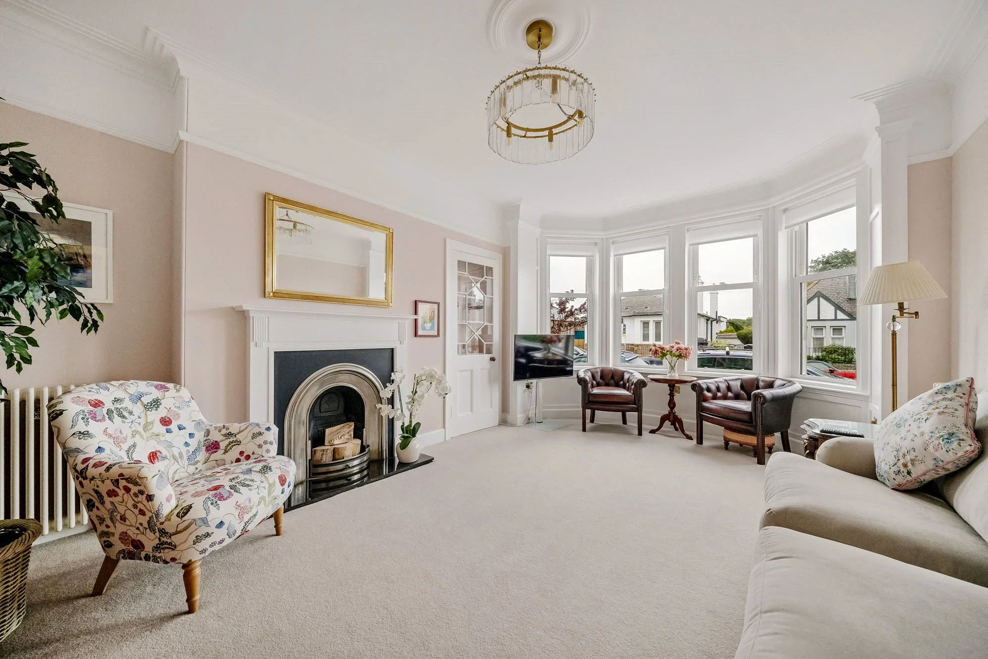Flat Netherby Road in City of Edinburgh