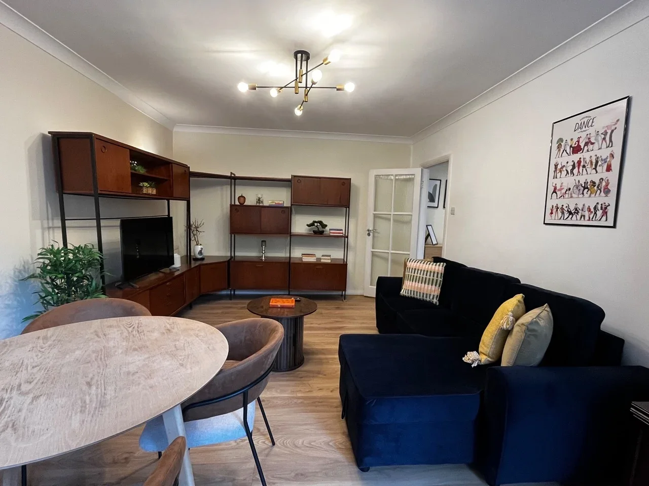 Flat Fairfax Road in Greater London
