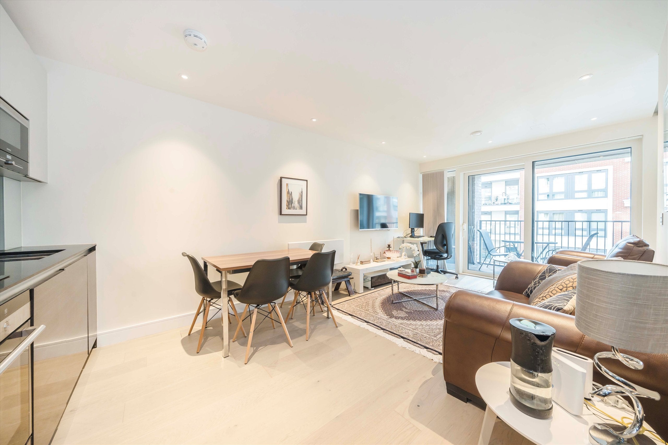 Flat Park Street in Greater London