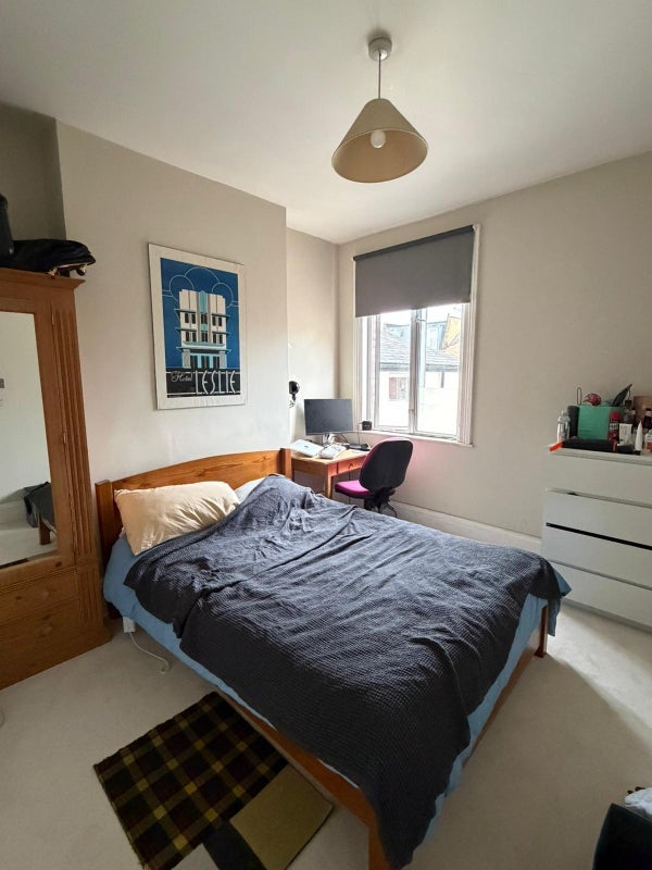 Room Adelaide Grove in Greater London
